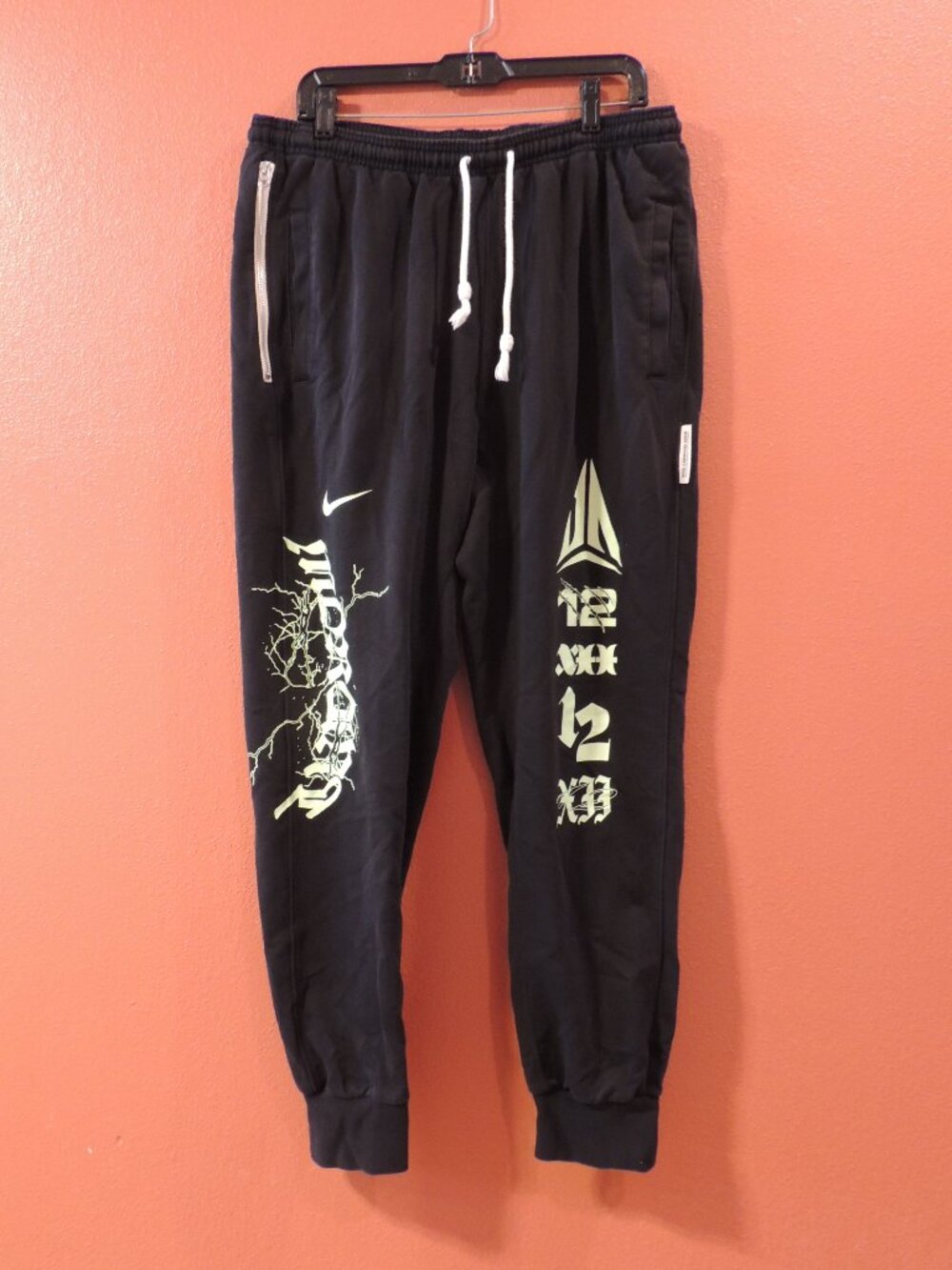 Nike Joggers Men X Large White Tag Black Green Pockets Outdoor Jogging Pants